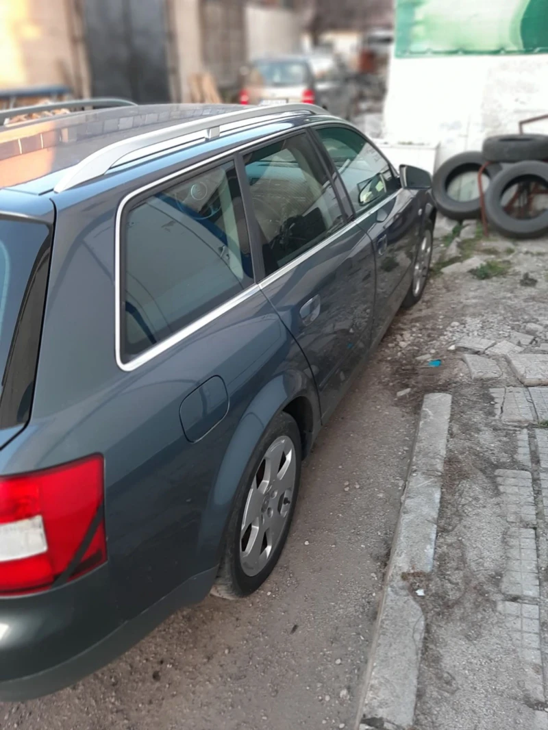 Audi A4 Avant 2.5, снимка 4 - Автомобили и джипове - 48473650