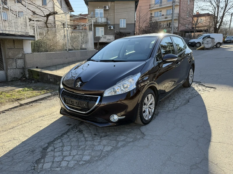 Peugeot 208 1.4i 95 к.с. Бензин 106000км., снимка 11 - Автомобили и джипове - 49426775