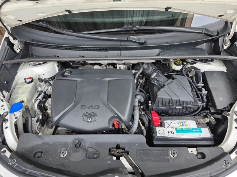 Toyota Verso 1.6 D-4D EURO6b, снимка 17 - Автомобили и джипове - 49808692