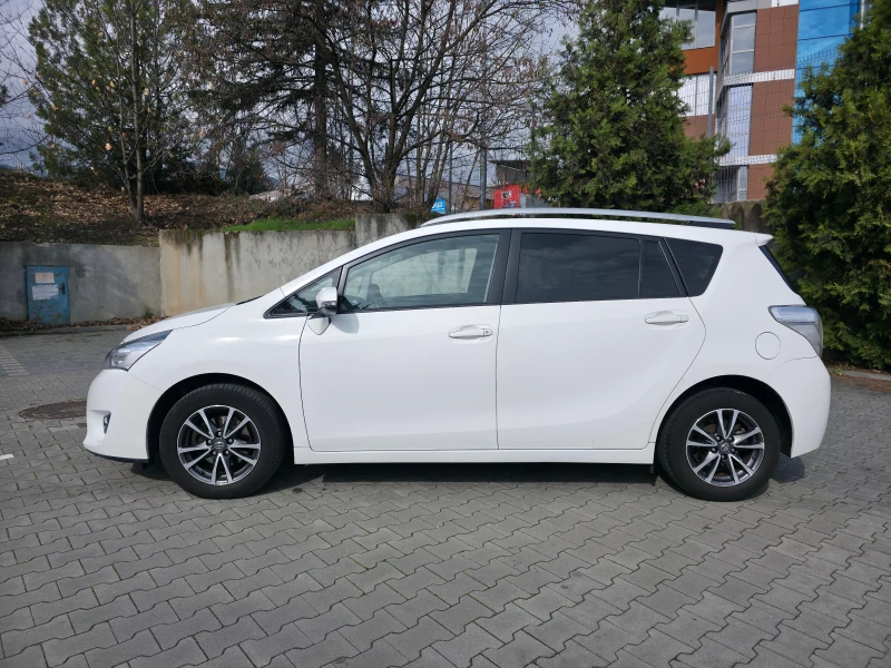 Toyota Verso 1.6 D-4D EURO6b, снимка 8 - Автомобили и джипове - 49808692