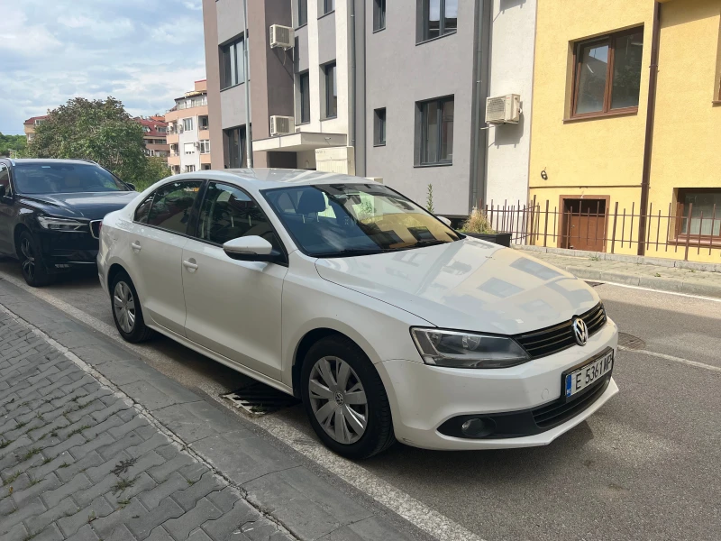 VW Jetta 1.6 Diesel, снимка 2 - Автомобили и джипове - 51754175