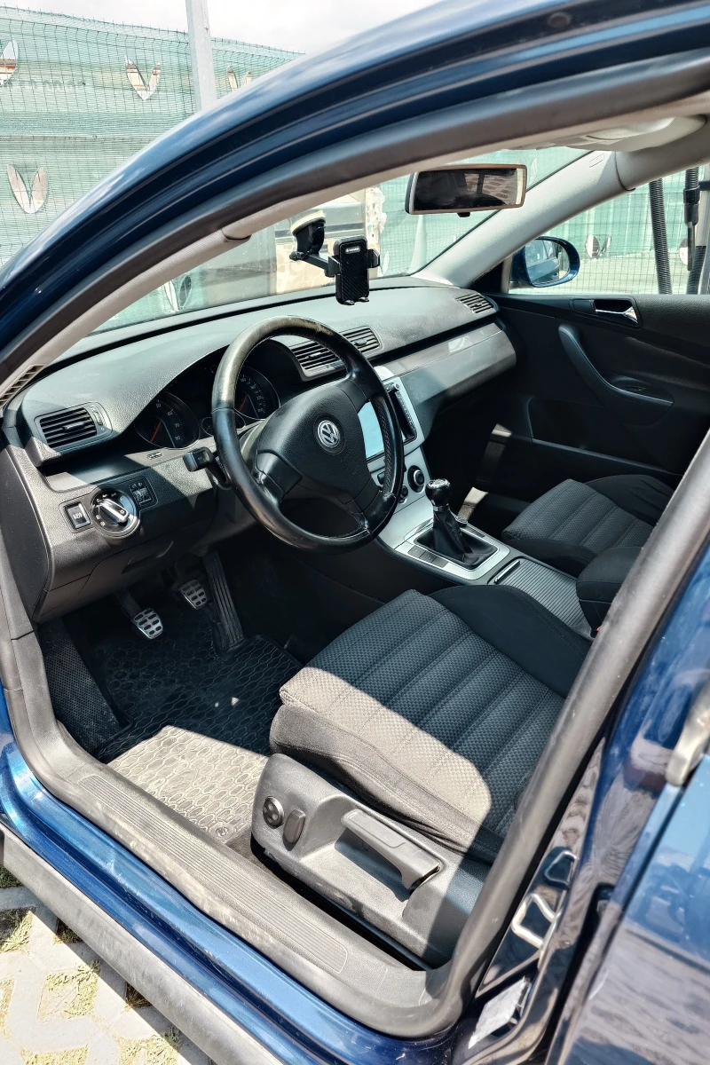 VW Passat, снимка 7 - Автомобили и джипове - 52818351