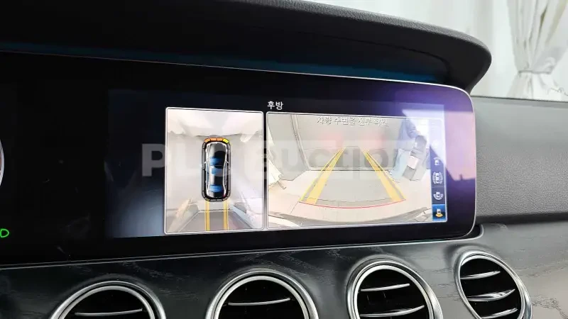 Mercedes-Benz E 300 DIGITAL* BURMESTER* AMBIENT* 360 CAM* KEYLESS, снимка 8 - Автомобили и джипове - 53952406