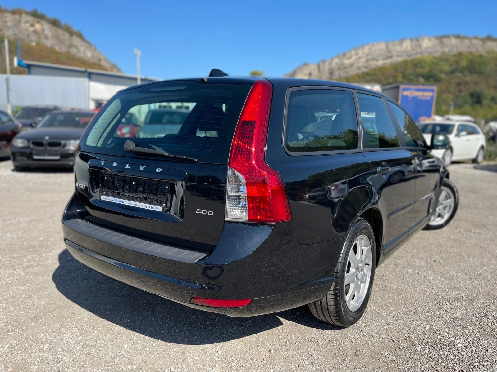 Volvo V50 2.0D-136к.с-MOMENTUM-КЛИМАТРОНИК-КОЖА - изображение 4