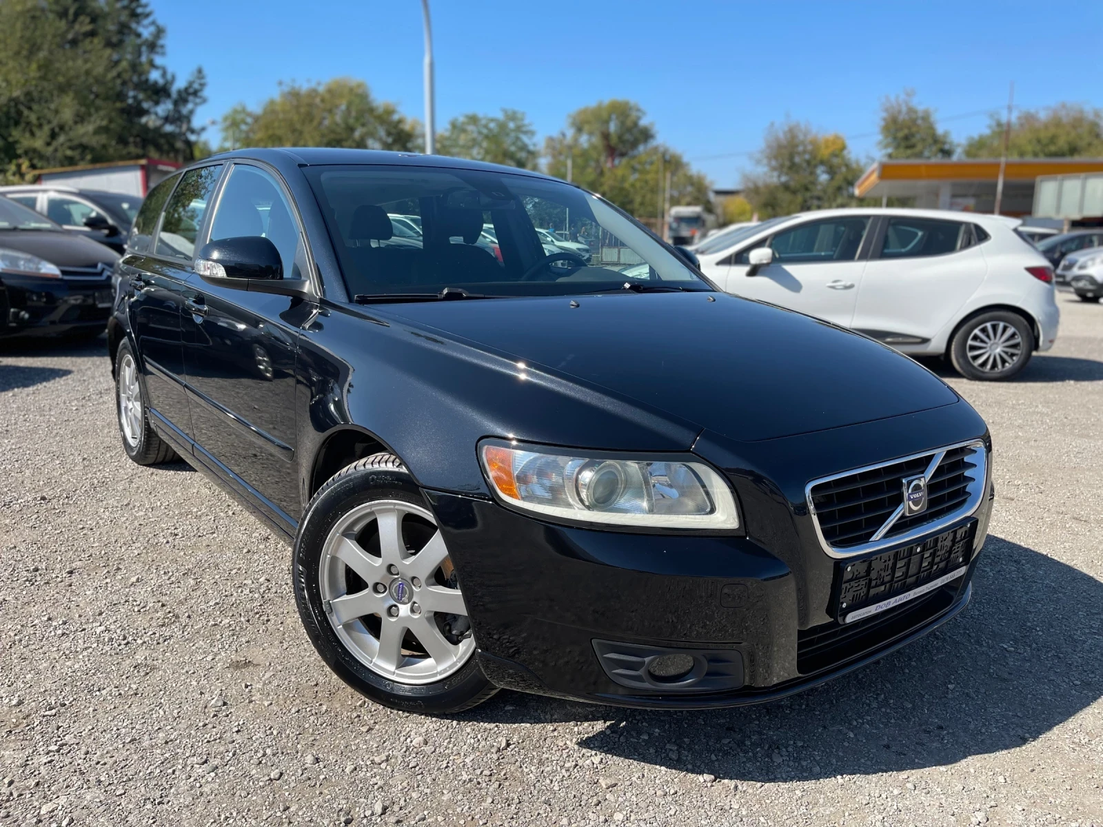 Volvo V50 2.0D-136к.с-MOMENTUM-КЛИМАТРОНИК-КОЖА - изображение 6