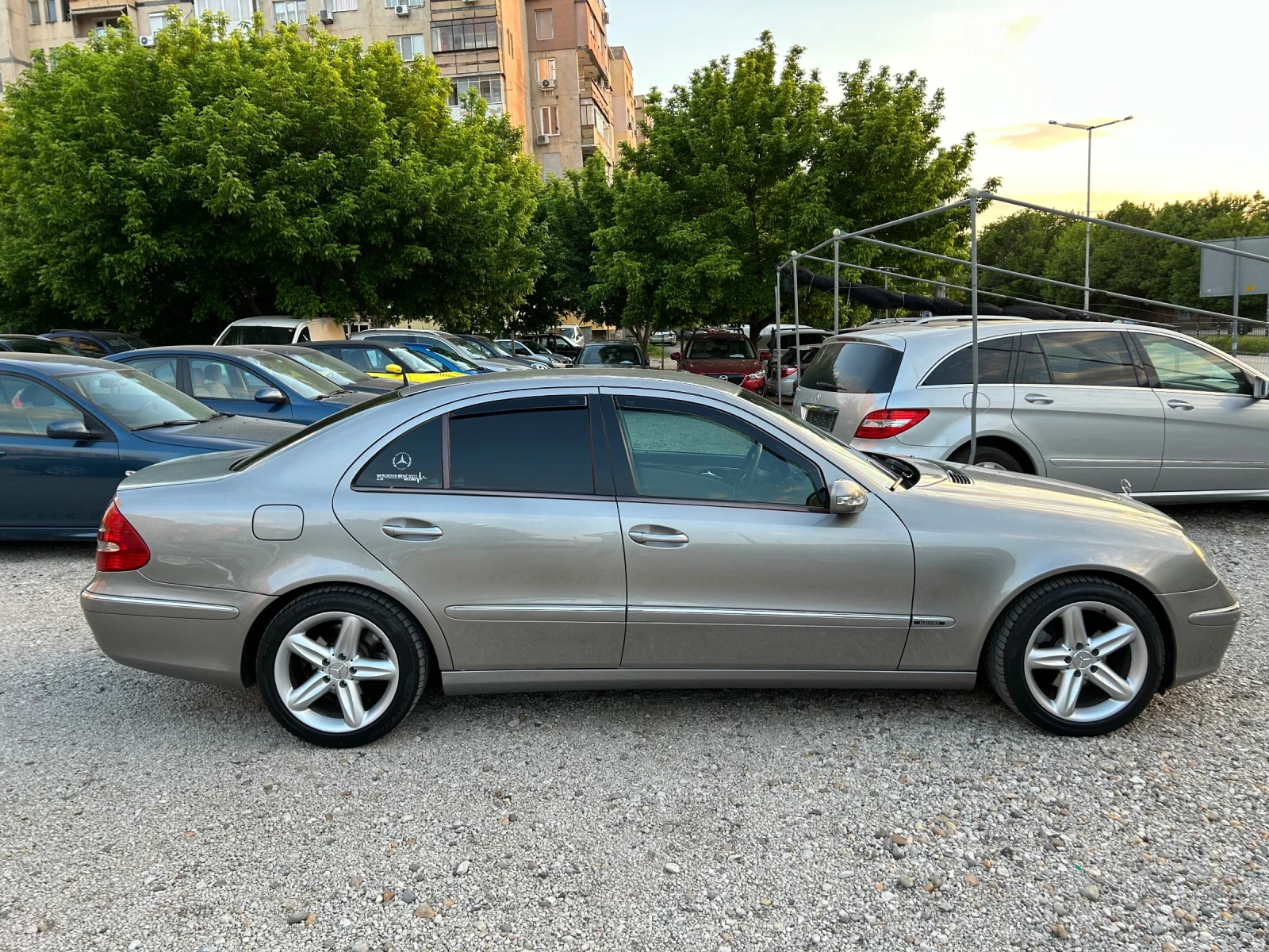 Mercedes-Benz E 270  - изображение 4