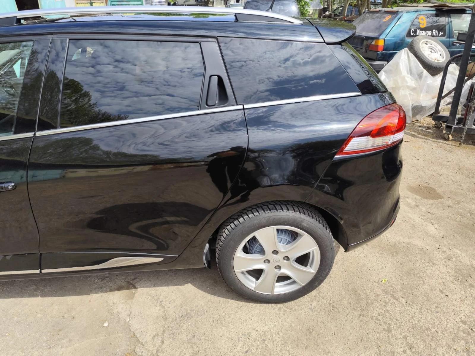 Renault Clio IV Grandtour 0.9 TCe/90 к.с. - изображение 4