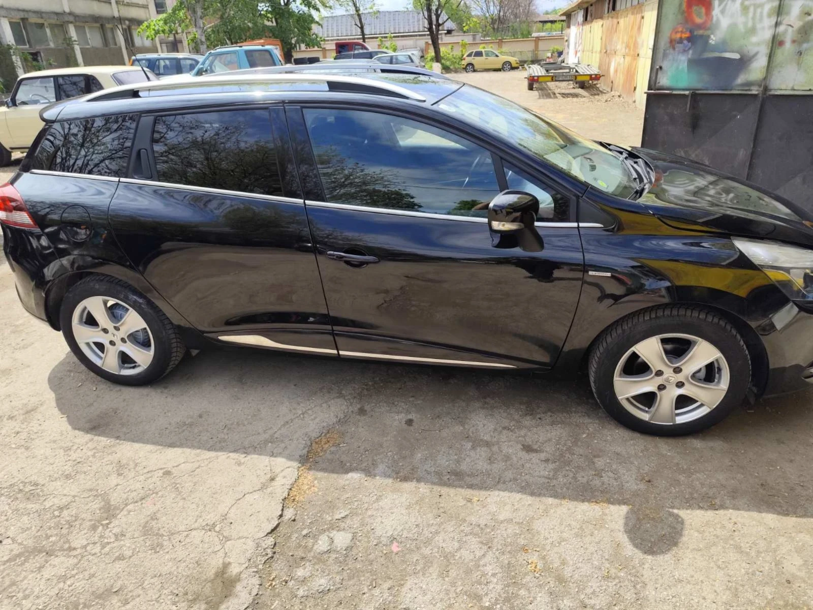 Renault Clio IV Grandtour 0.9 TCe/90 к.с. - изображение 3