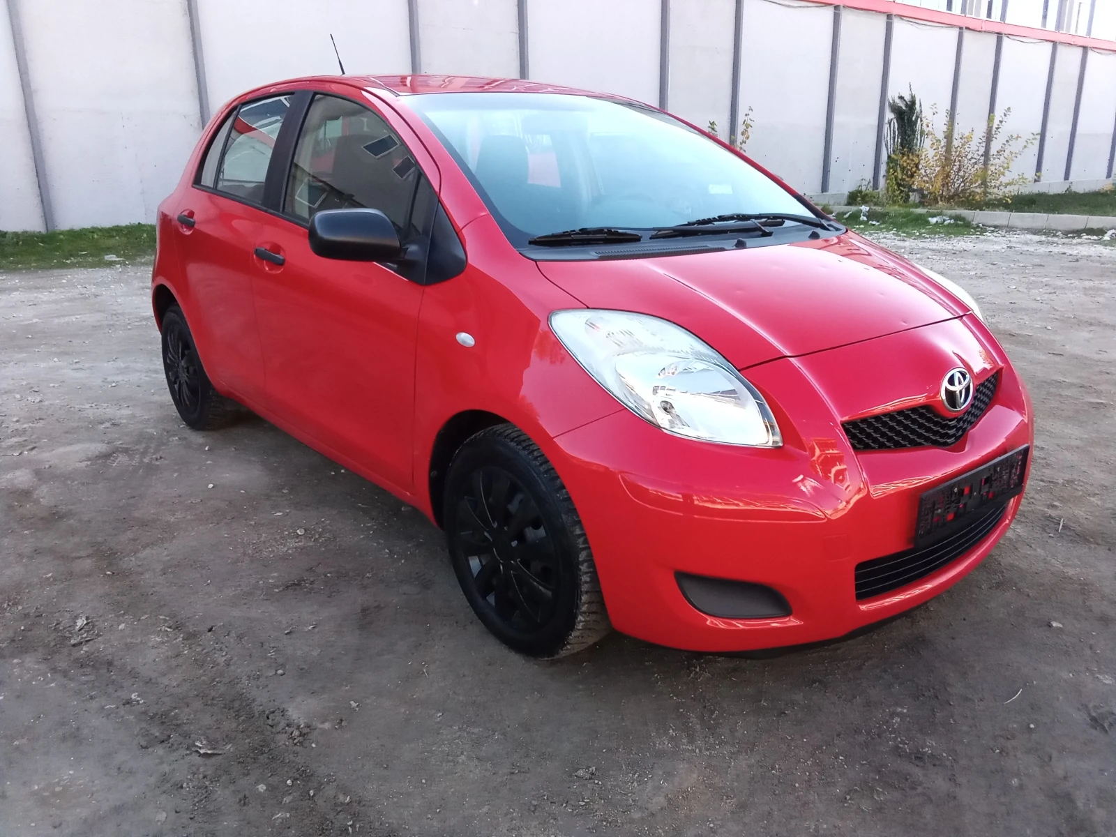Toyota Yaris 1.4D4D-90kc. 6ck. FACELIFT - изображение 3