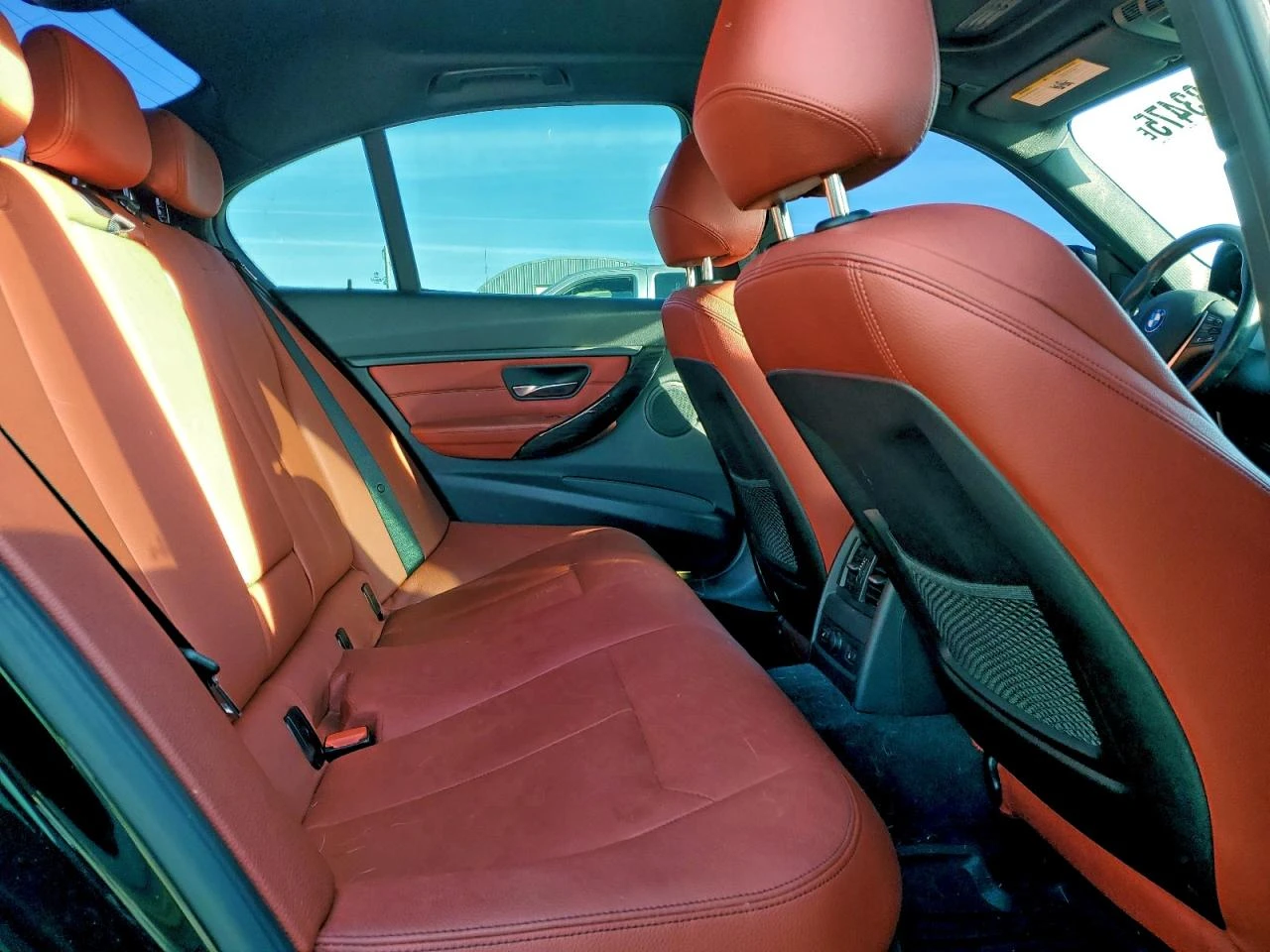 BMW 335 XDRIVE| SAT| KEYLESS| КАМЕРА| ПОДГРЕВ - изображение 10