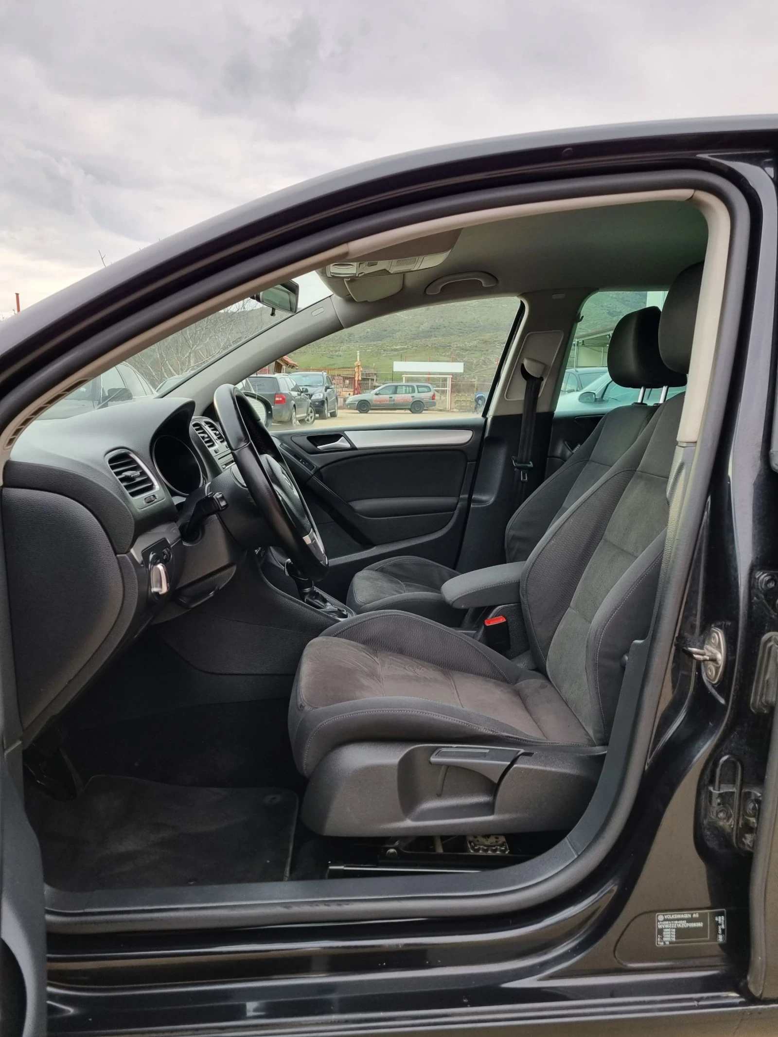 VW Golf DSG Автомат Highline - изображение 10