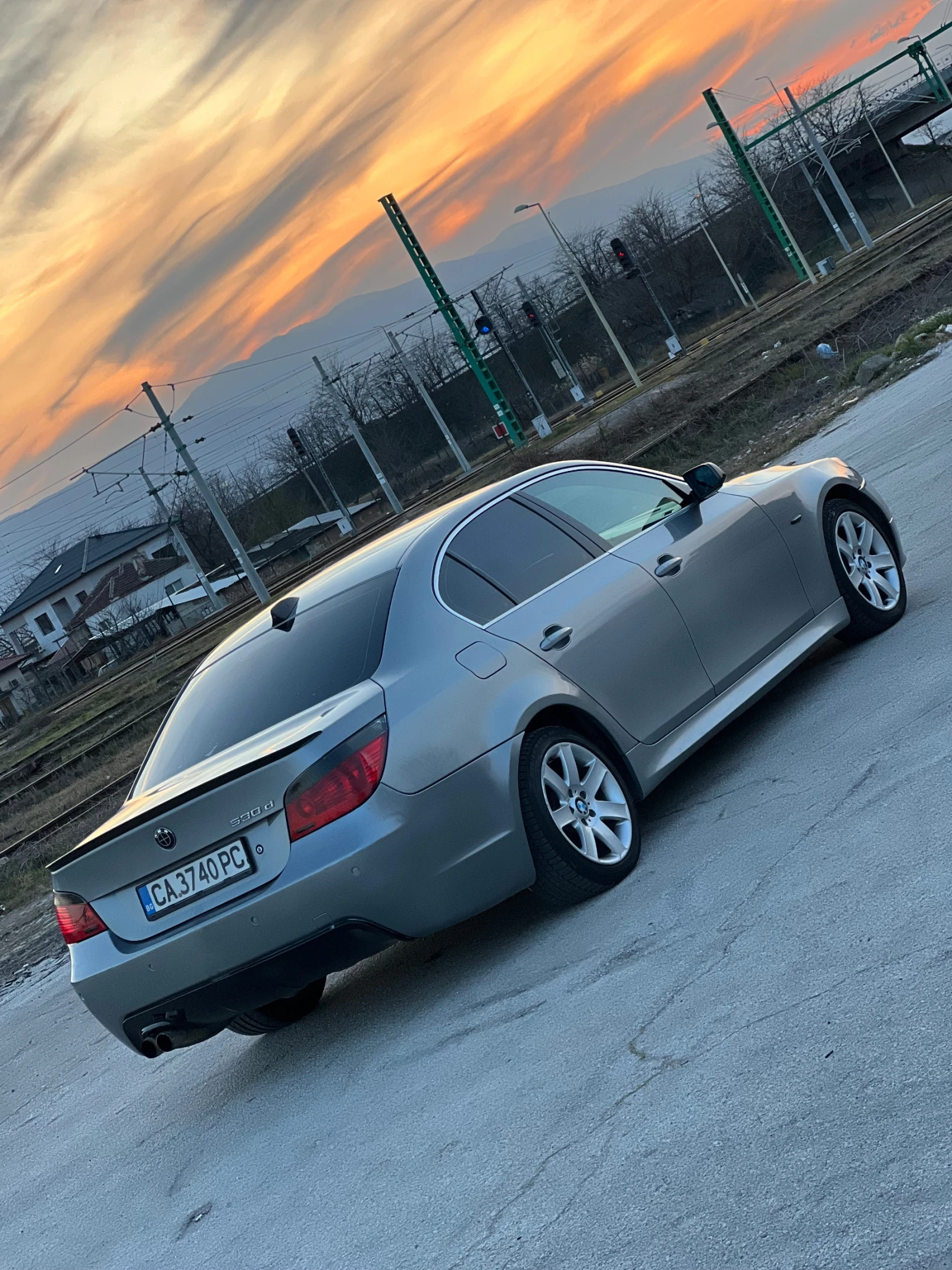 BMW 530, снимка 4 - Автомобили и джипове - 53800720