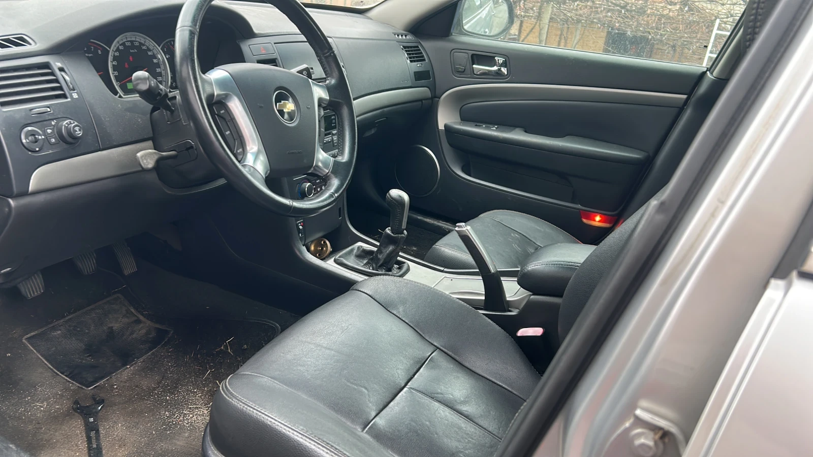 Chevrolet Epica 2.0 Бензин-газ, снимка 8 - Автомобили и джипове - 54315702