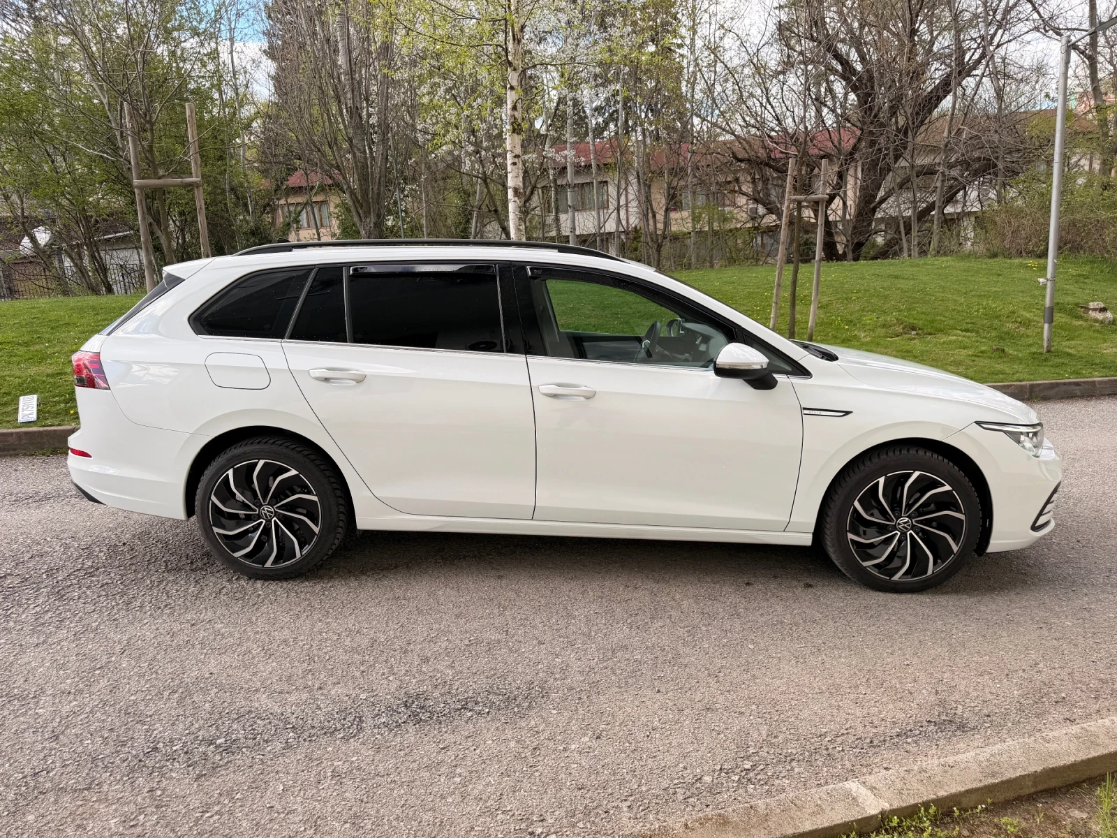 VW Golf 1.5 TSI , снимка 8 - Автомобили и джипове - 54298783