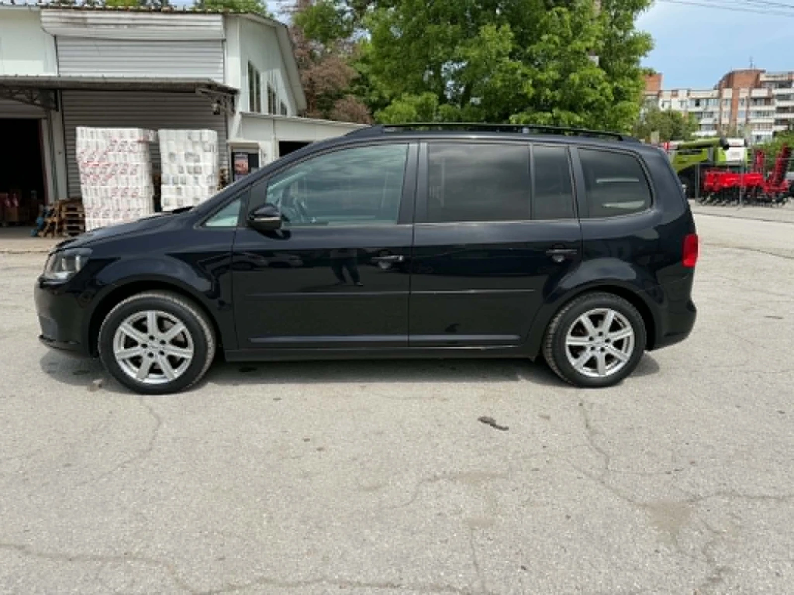 VW Touran 1.4i TURBO ECOMETAN, снимка 3 - Автомобили и джипове - 54574049
