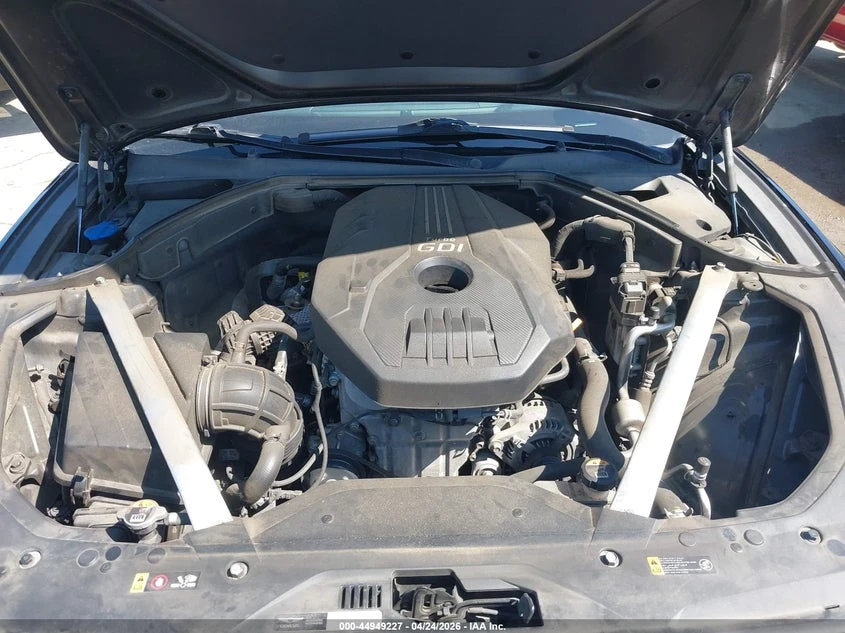 Genesis G70 2.0l 2.0T Rwd, снимка 10 - Автомобили и джипове - 54568913