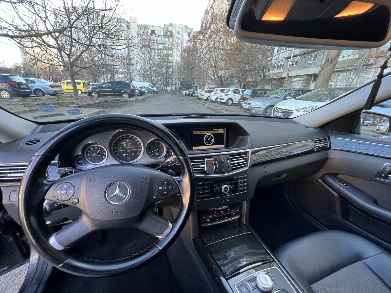 Mercedes-Benz E 350, снимка 9 - Автомобили и джипове - 54629134
