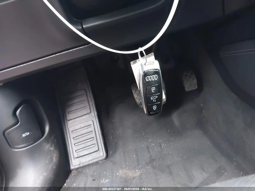 Audi E-Tron Premium Plus Quattro, снимка 11 - Автомобили и джипове - 54769473
