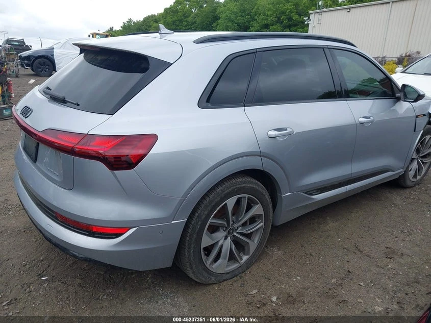 Audi E-Tron Premium Plus Quattro, снимка 4 - Автомобили и джипове - 54769473