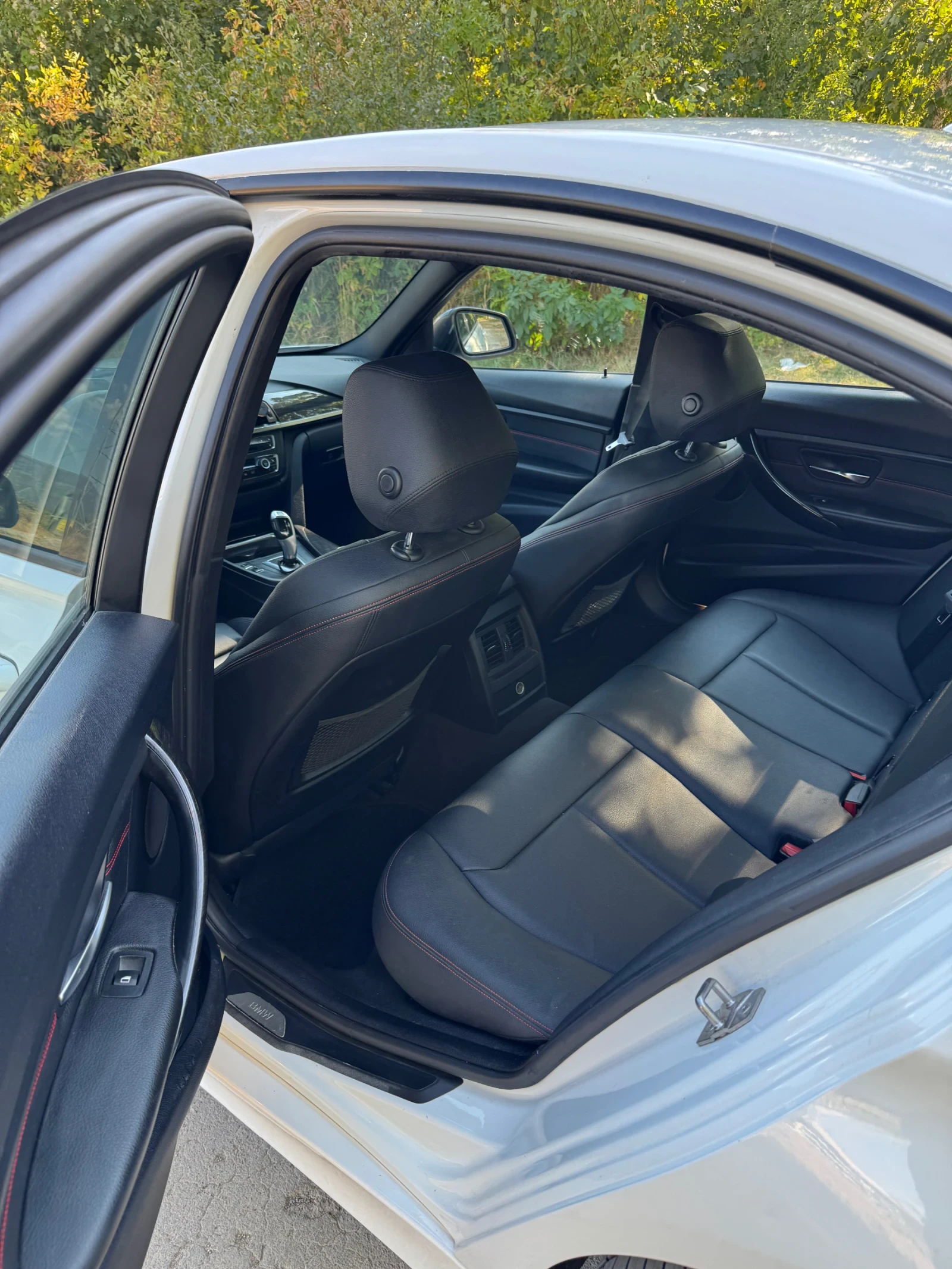 BMW 320 XD, снимка 7 - Автомобили и джипове - 56156330