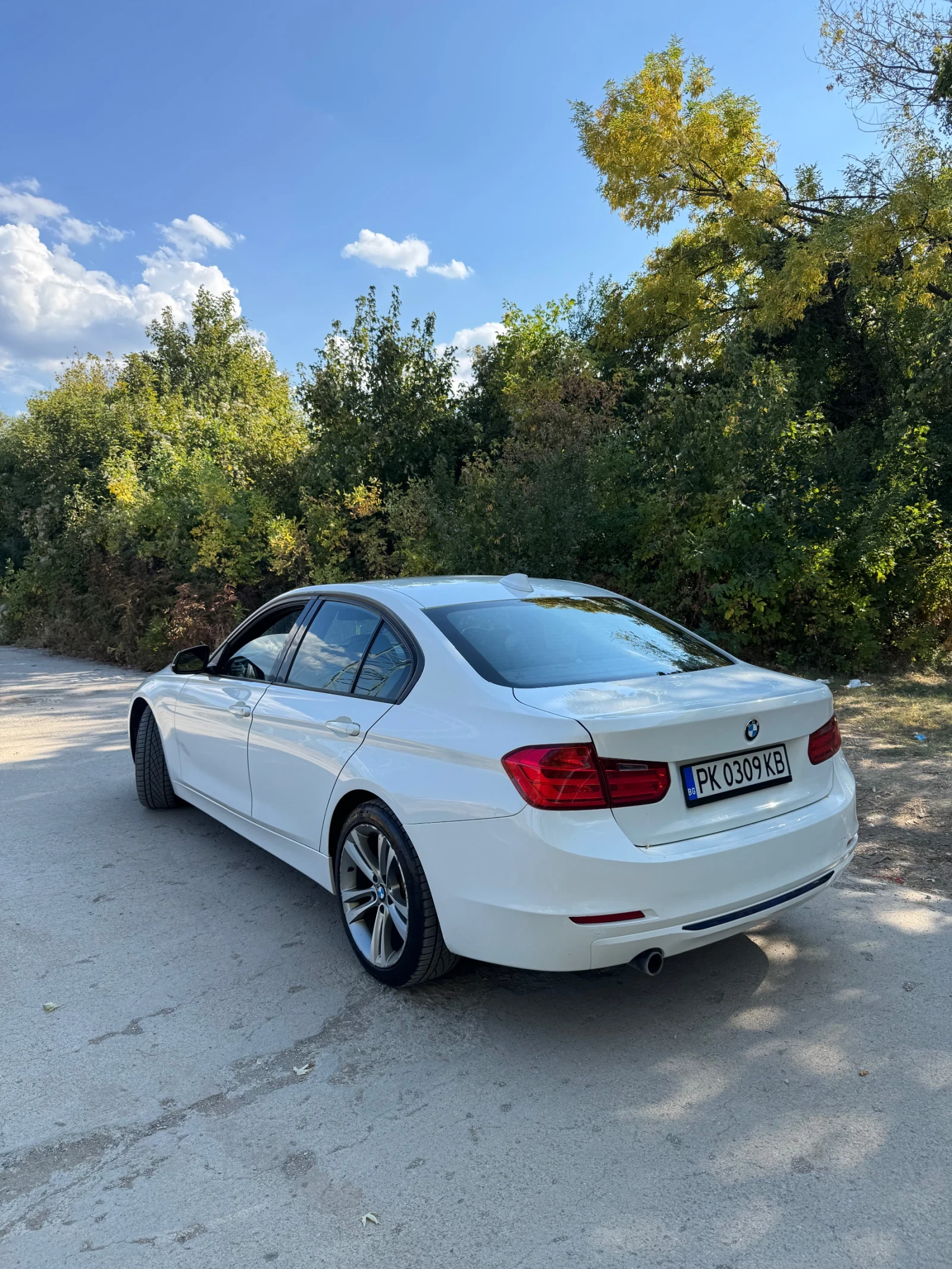 BMW 320 XD, снимка 4 - Автомобили и джипове - 56156330