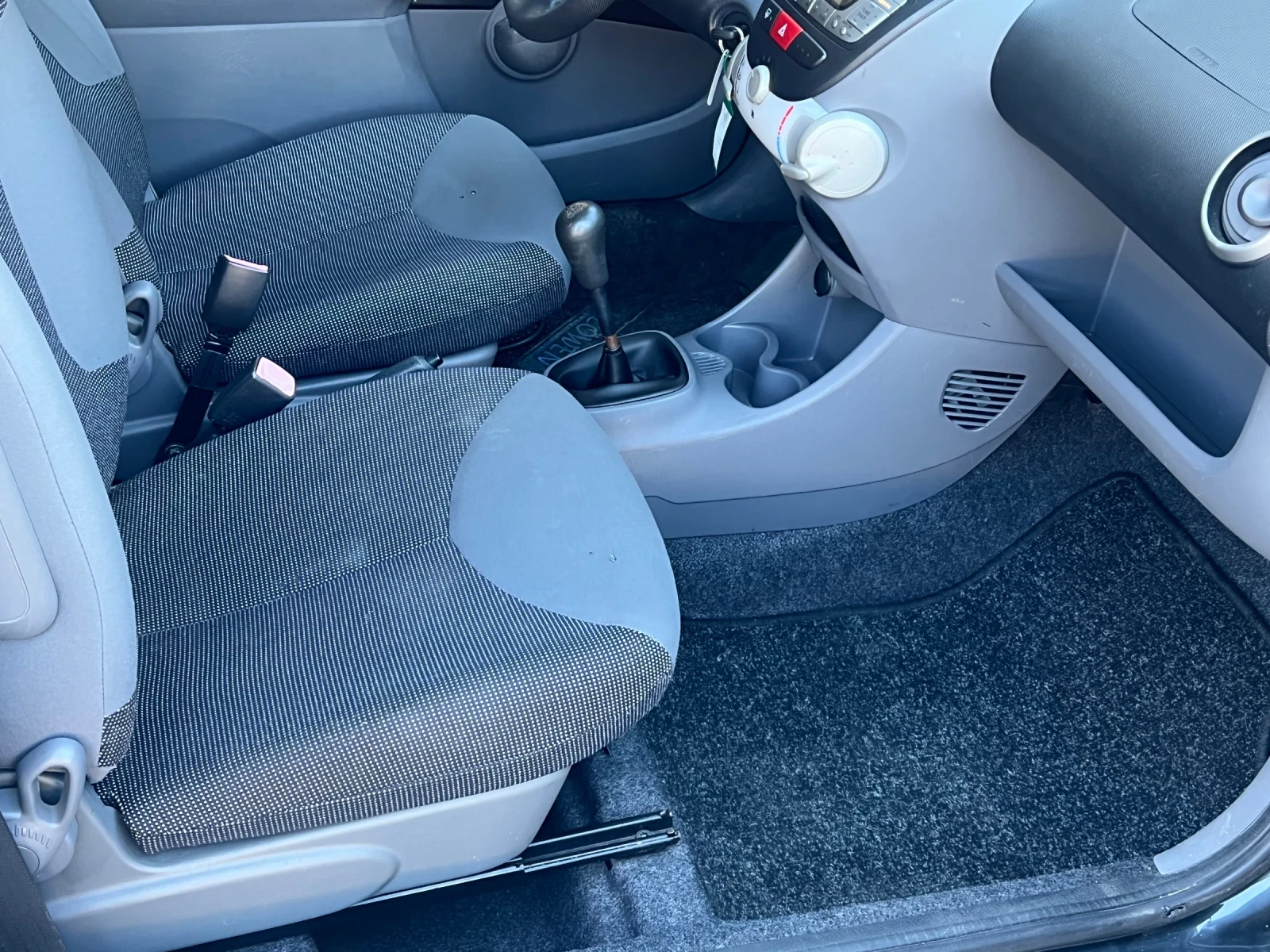 Peugeot 107, снимка 16 - Автомобили и джипове - 56197447