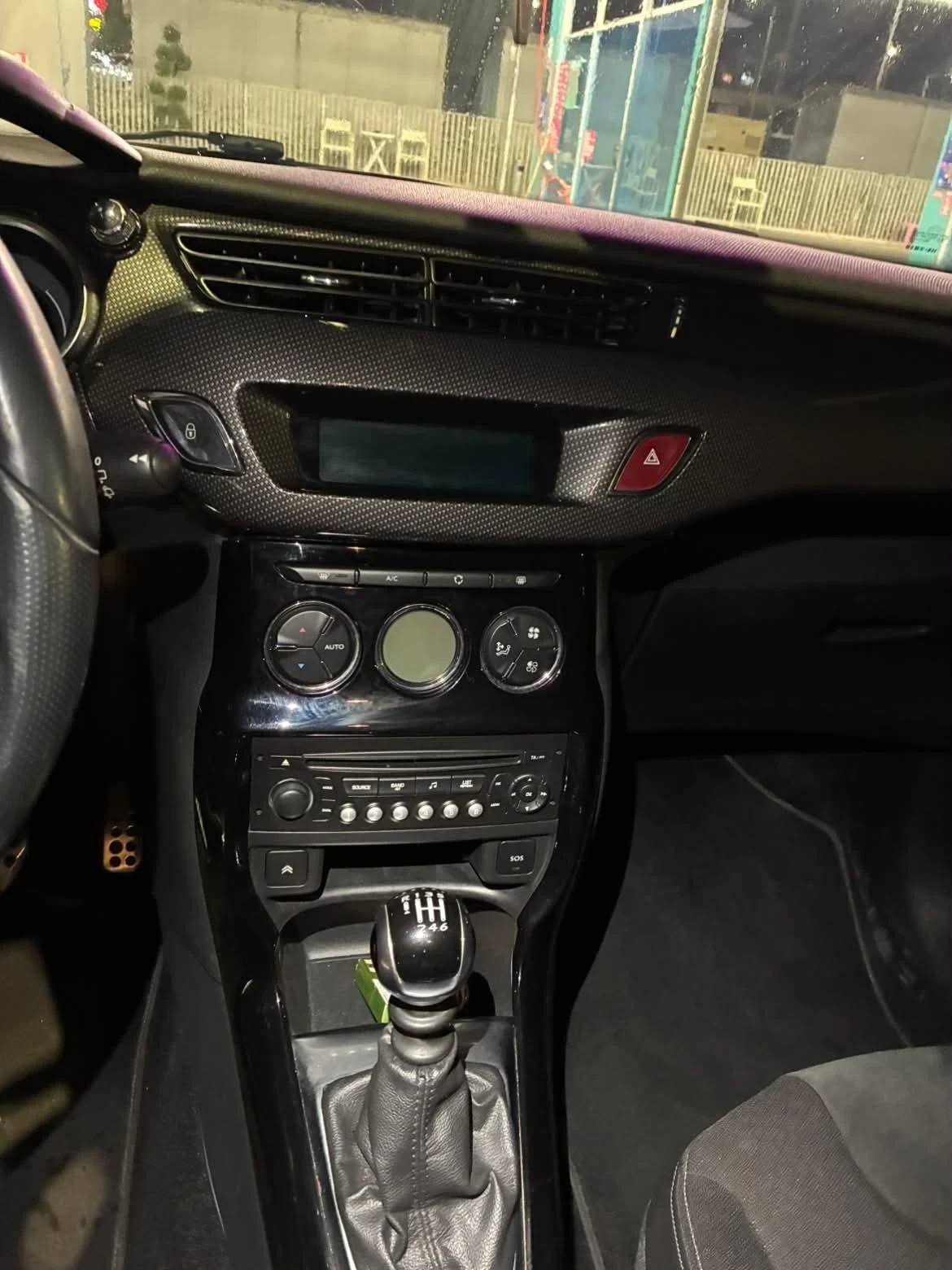 Citroen DS3, снимка 8 - Автомобили и джипове - 56445016