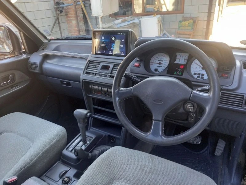 Mitsubishi Pajero, снимка 8 - Автомобили и джипове - 47285571