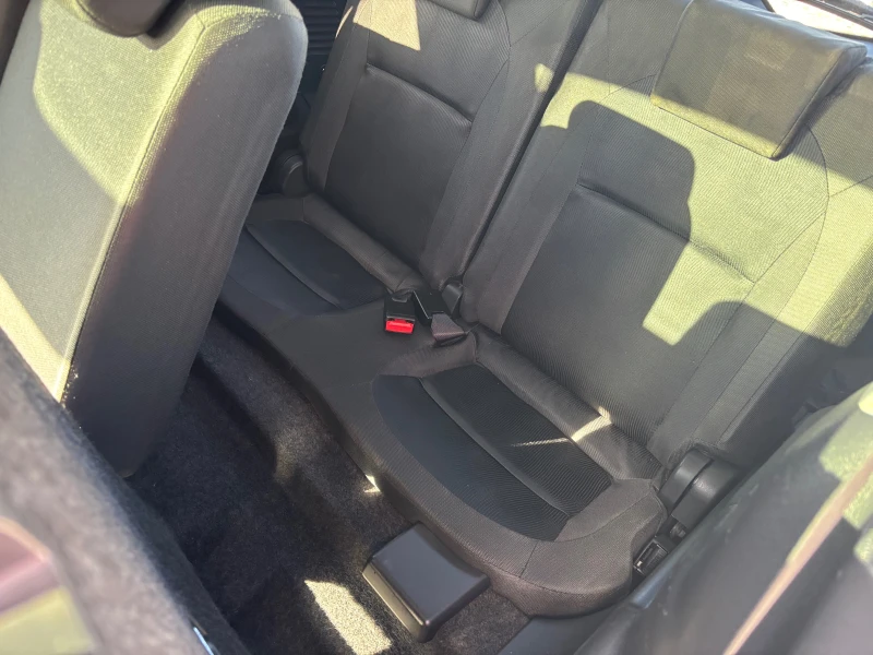 Nissan Qashqai 1.6i / 7 места, снимка 8 - Автомобили и джипове - 52341171