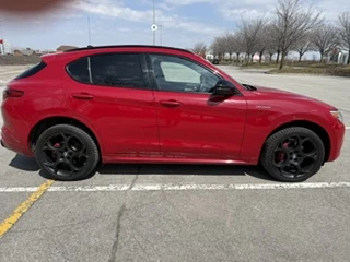Alfa Romeo Stelvio Veloce * ПАНОРАМА * 2 КЛЮЧА * СЕРВИЗНА ИСТ, снимка 4 - Автомобили и джипове - 54942372