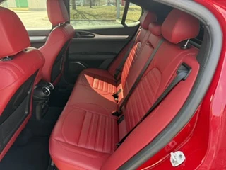Alfa Romeo Stelvio Veloce * ПАНОРАМА * 2 КЛЮЧА * СЕРВИЗНА ИСТ, снимка 11 - Автомобили и джипове - 54942372