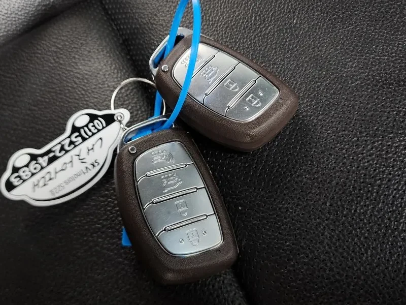 Hyundai Tucson 2.0 - САМО 30% АВАНС, снимка 17 - Автомобили и джипове - 56065826