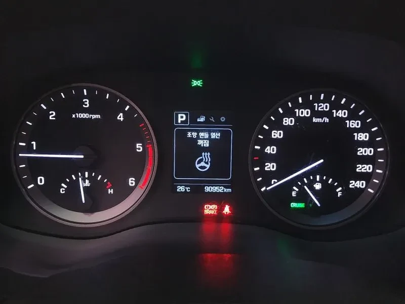 Hyundai Tucson 2.0 - САМО 30% АВАНС, снимка 8 - Автомобили и джипове - 56065826