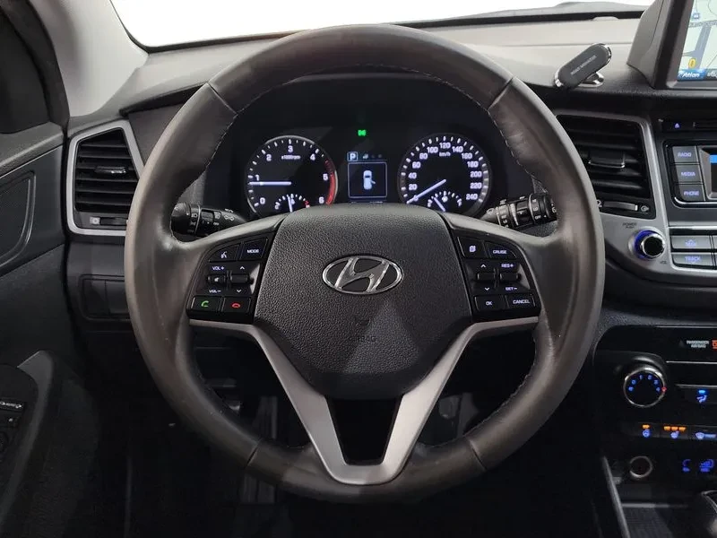 Hyundai Tucson 2.0 - САМО 30% АВАНС, снимка 16 - Автомобили и джипове - 56065826