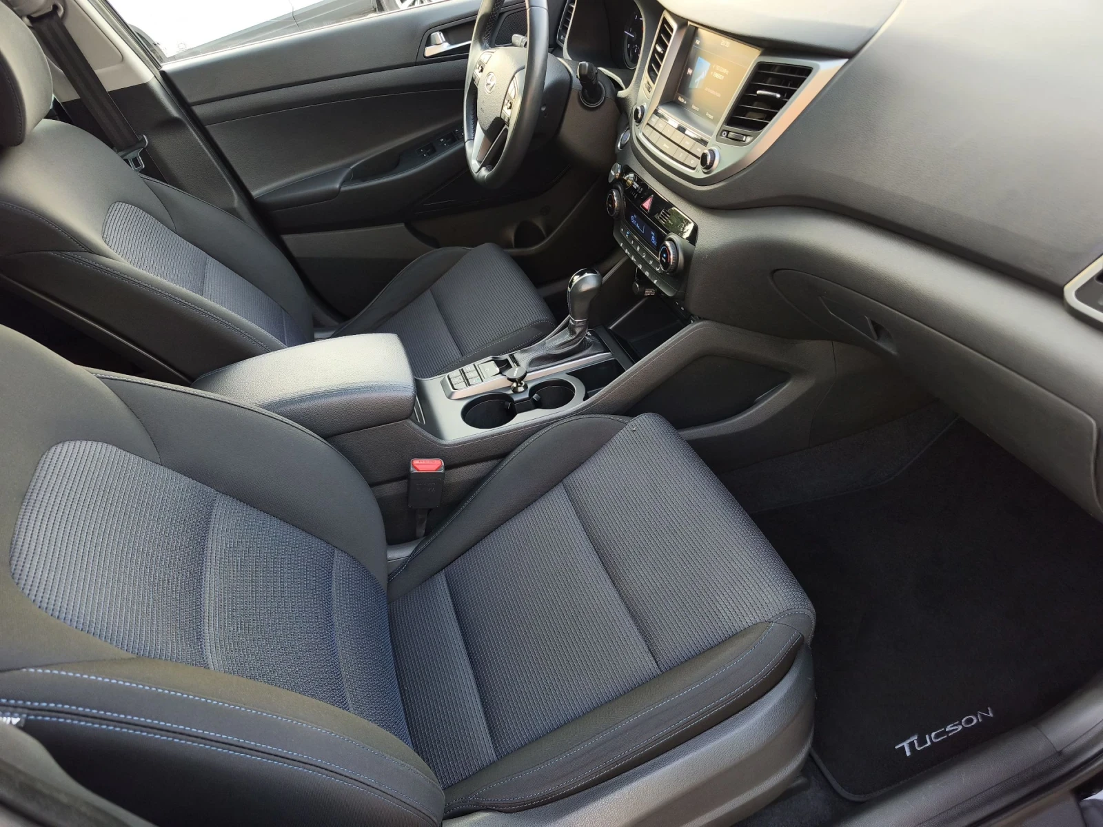 Hyundai Tucson 1.7d X possible FULL SERVICE IN HYUNDAI NEW !! - изображение 9