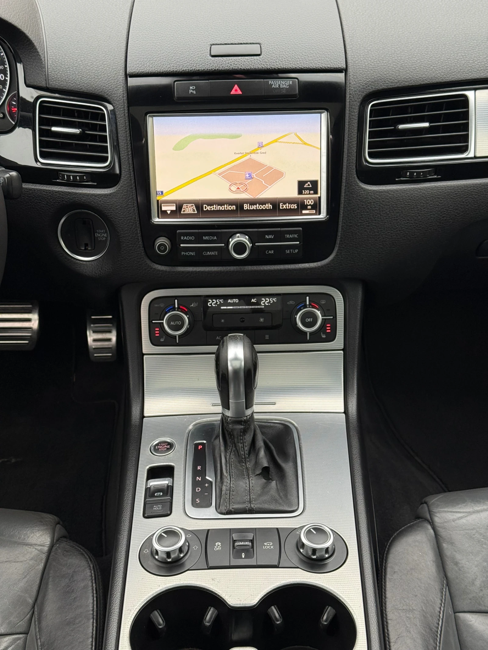 VW Touareg 4.2TDi 340. * R-Line* * 360* * *  | Mobile.bg   15