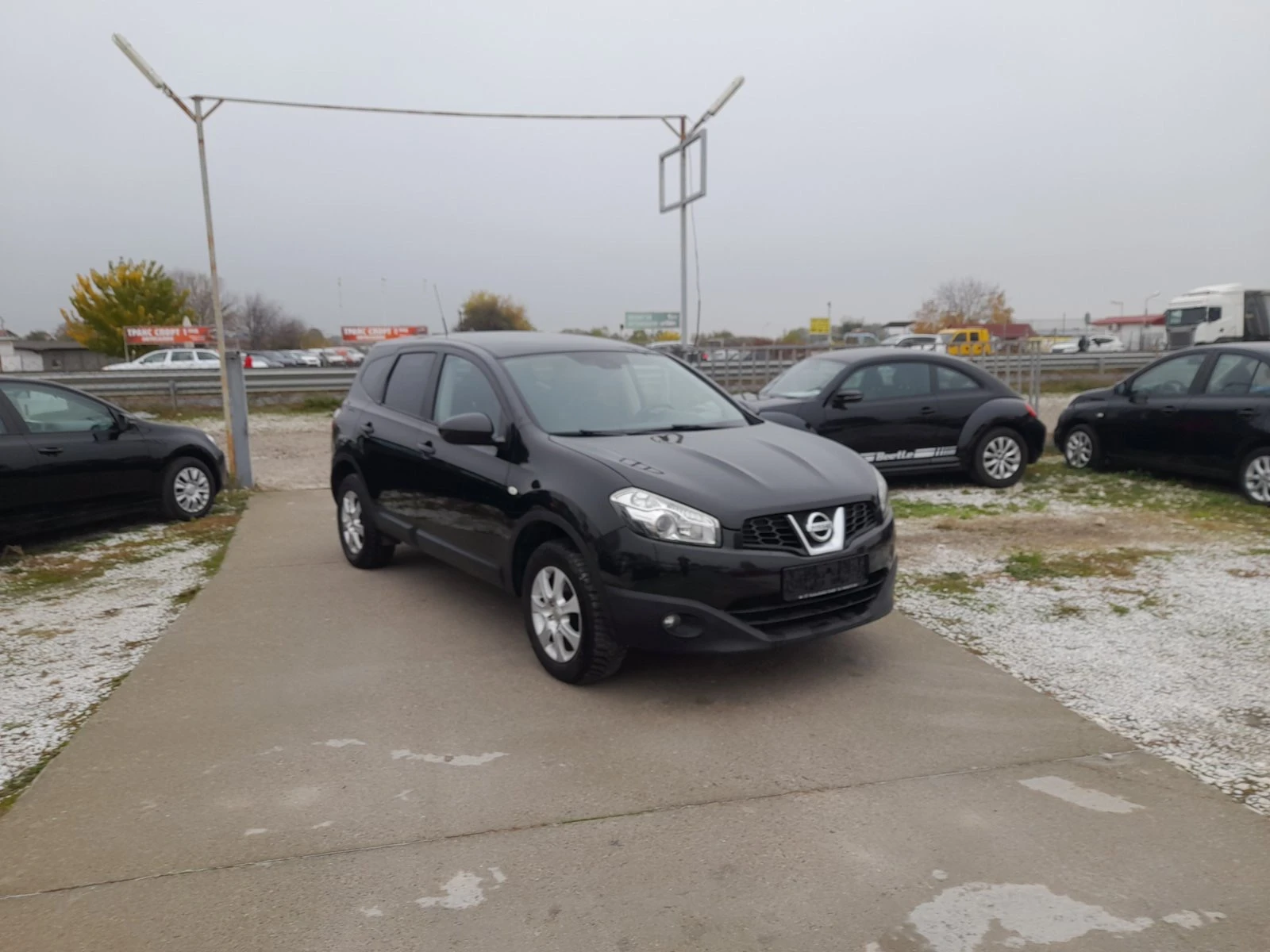 Nissan Qashqai 1.6i / 7  | Mobile.bg   2