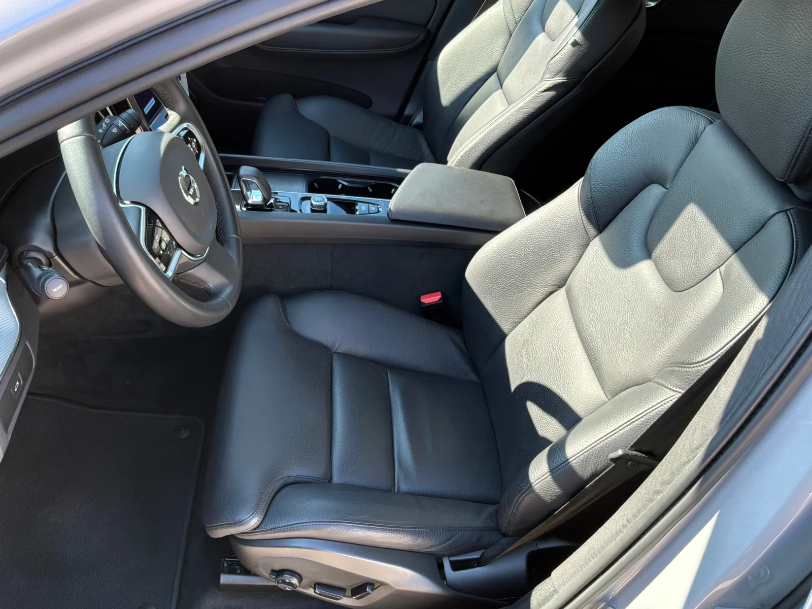 Volvo XC60 2.0Hybrid 197�.�. FACE 4X4 FULL | Mobile.bg � ����������� 10