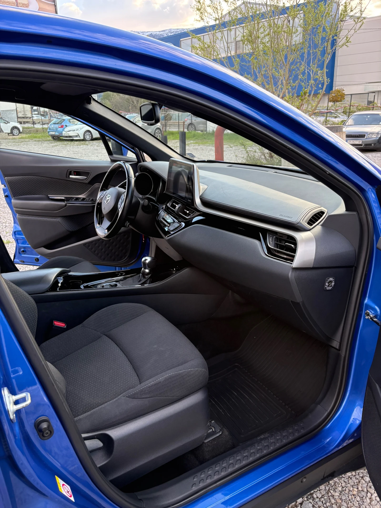 Toyota C-HR | Mobile.bg � ����������� 10