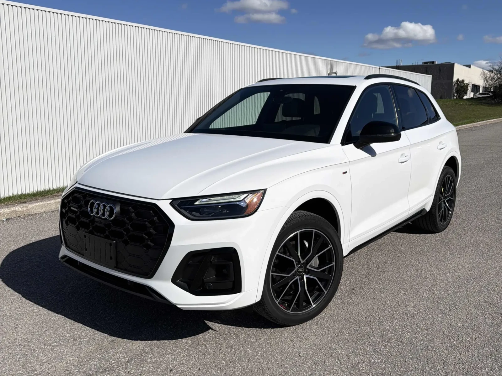 Audi Q5 Progressiv * * CARFAX * * АВТО КРЕДИТ * * 