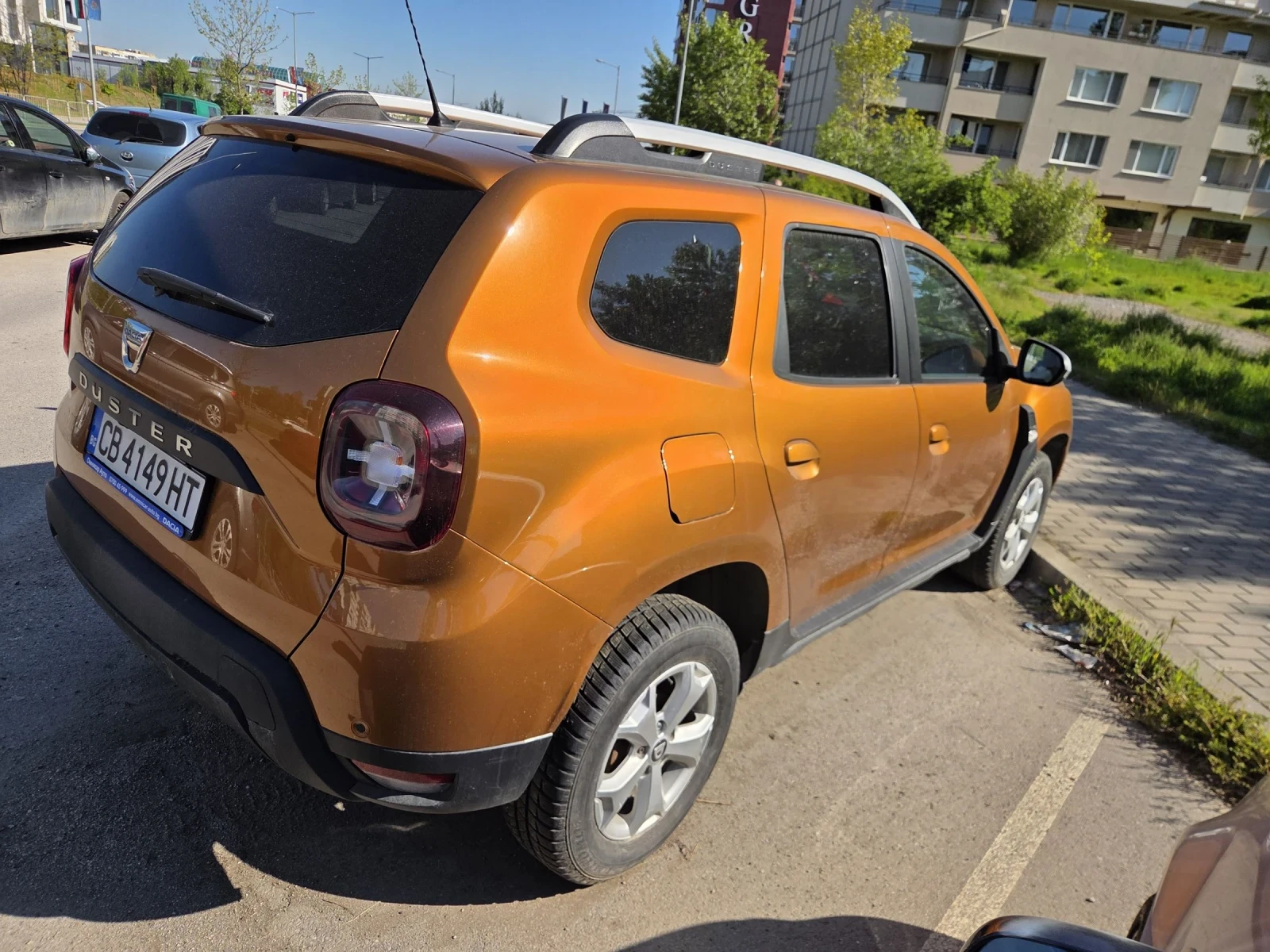 Dacia Duster 1.5DCI-110ps / 4x4 / N1 / keyless, снимка 8 - Автомобили и джипове - 54428228