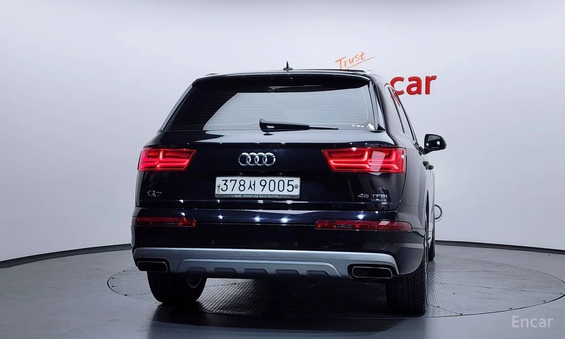 Audi Q7, снимка 4 - Автомобили и джипове - 54679208