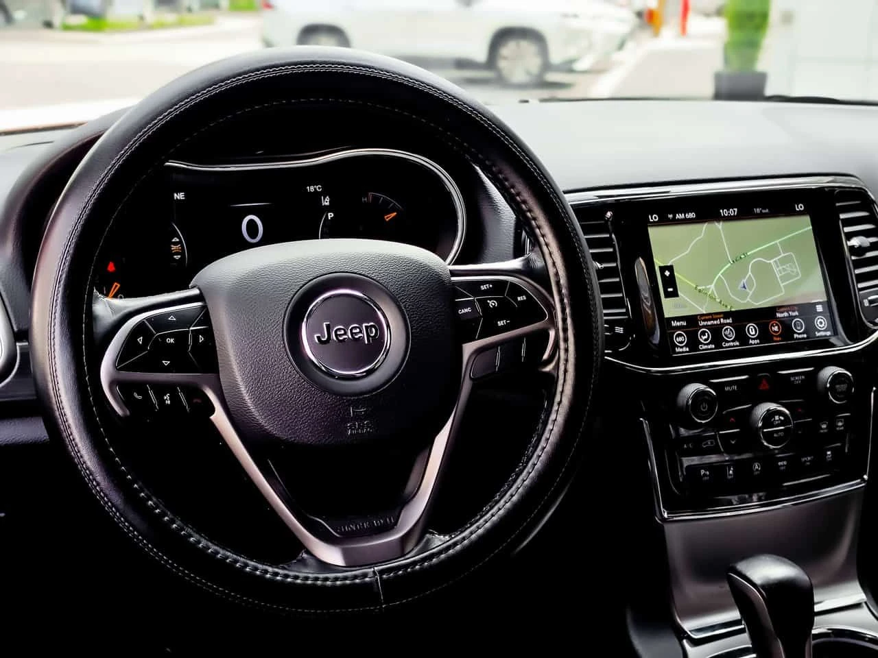 Jeep Cherokee * CARFAX * ЦЕНА ДО БГ, снимка 13 - Автомобили и джипове - 54764207