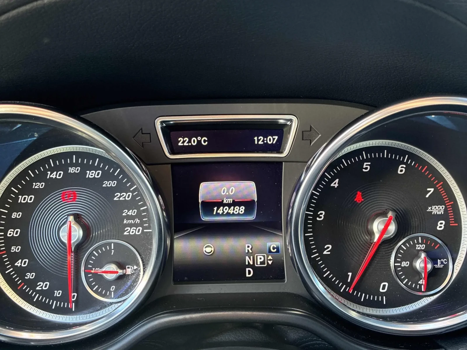Mercedes-Benz GLS 500 AMG NIGHT* FULL* Авто Кредит* , снимка 7 - Автомобили и джипове - 55037211