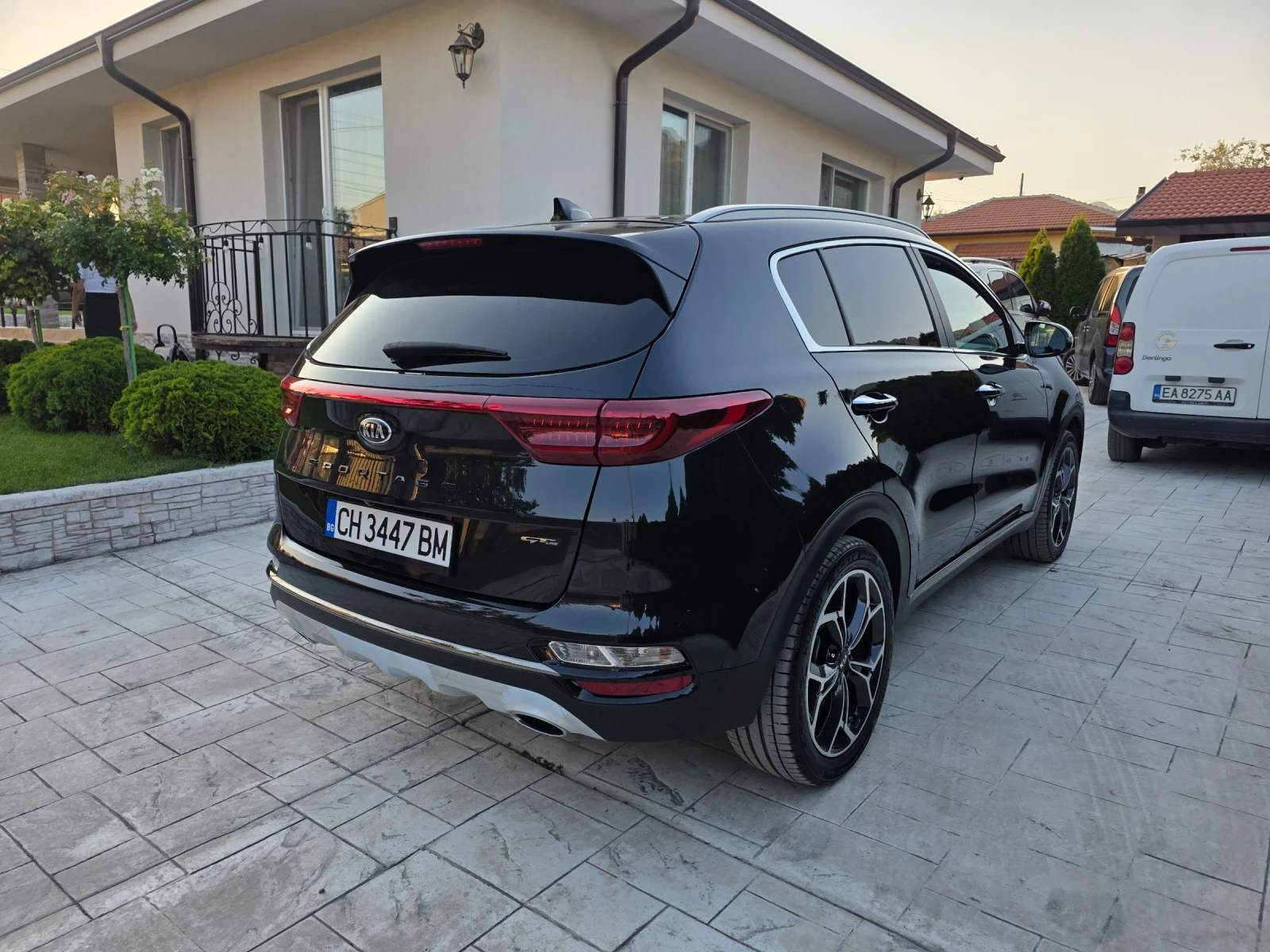 Kia Sportage 1.6 CRDI GT-LINE FULL, снимка 5 - Автомобили и джипове - 55590047