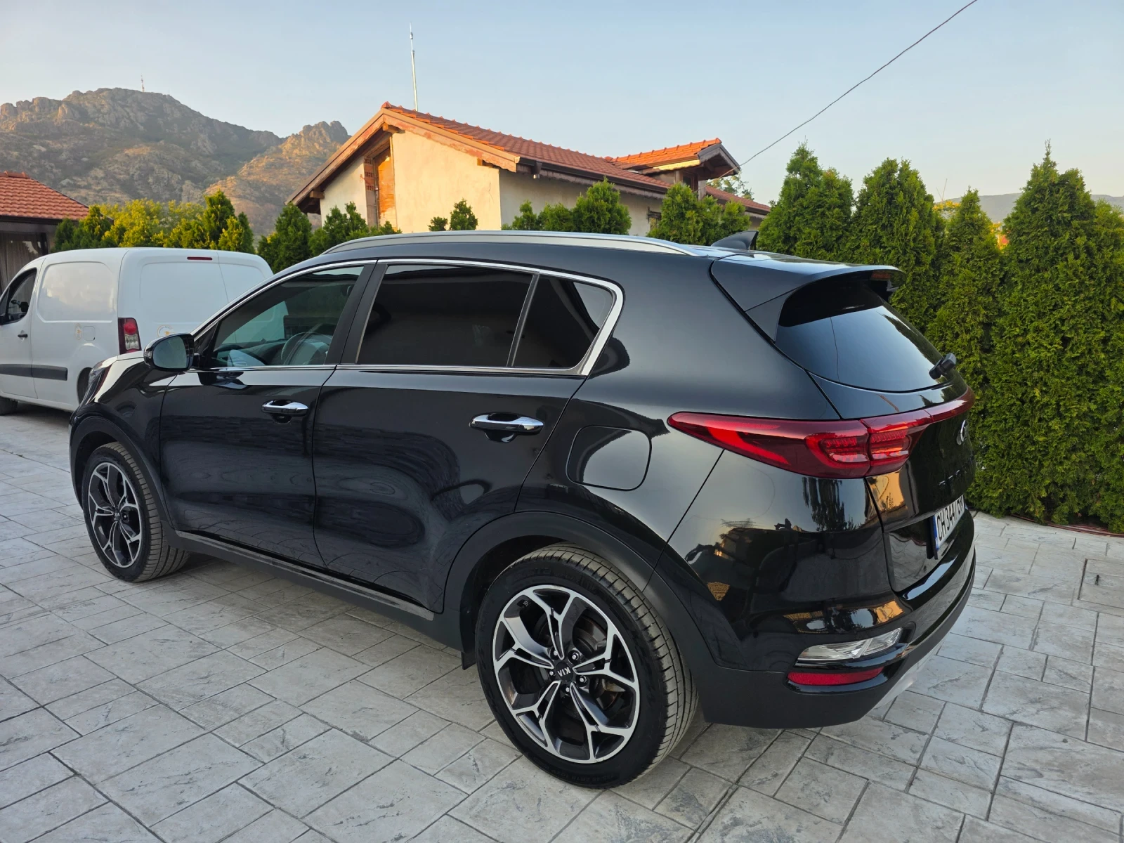 Kia Sportage 1.6 CRDI GT-LINE FULL, снимка 8 - Автомобили и джипове - 55590047