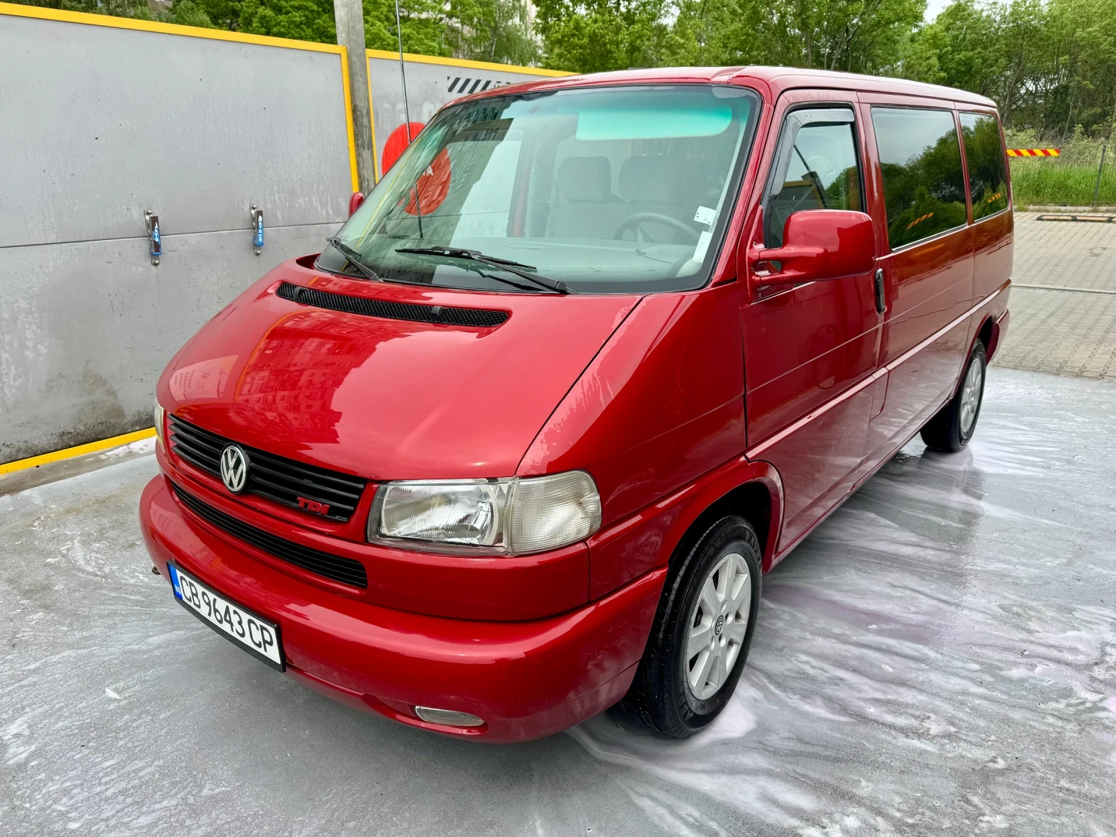 VW Caravelle T4 2.5 - изображение 4