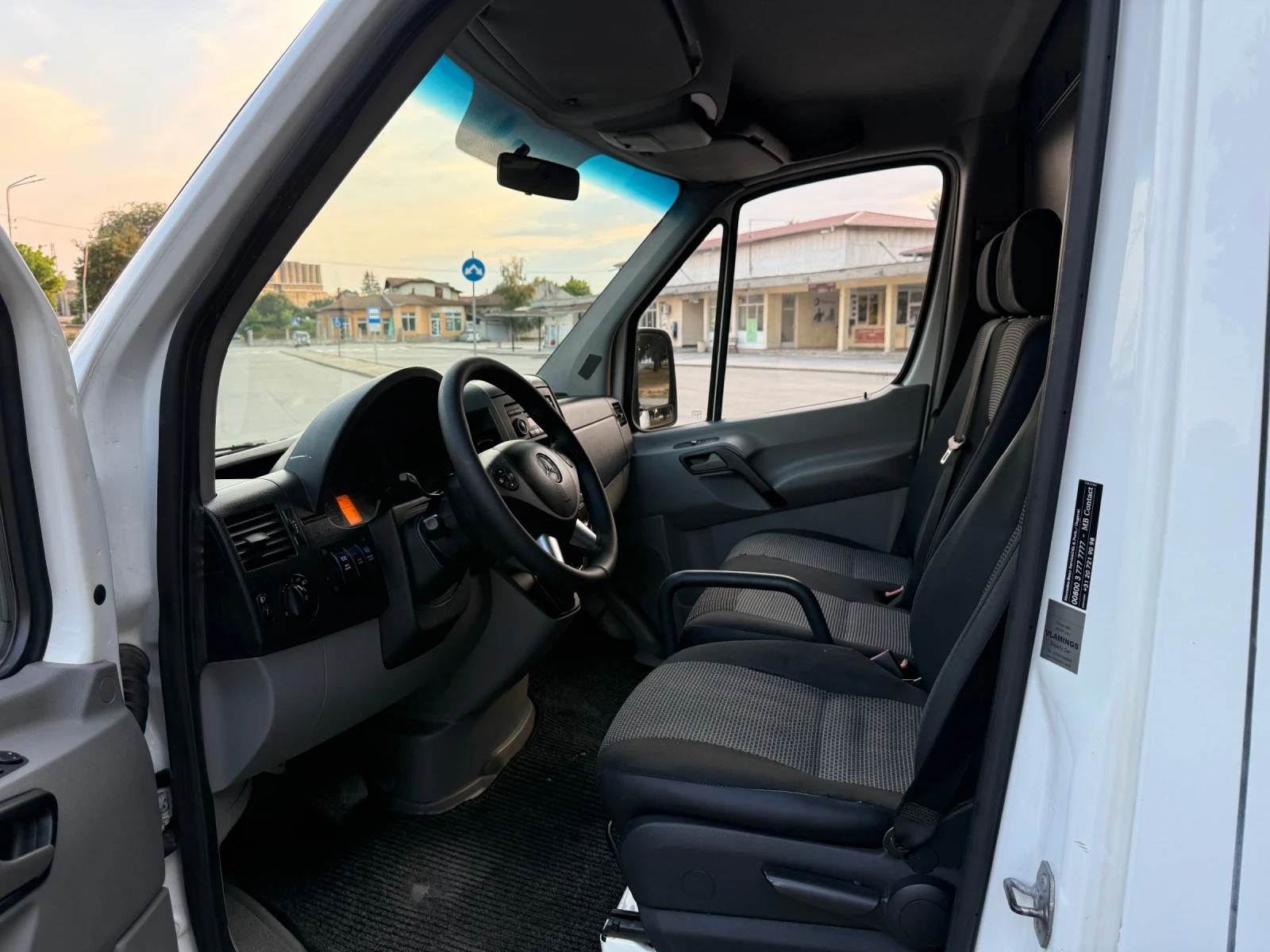 Mercedes-Benz Sprinter 316 2.2CDI - изображение 8
