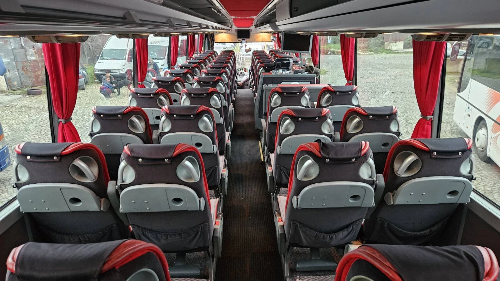 Mercedes-Benz Travego RHD17 - изображение 4