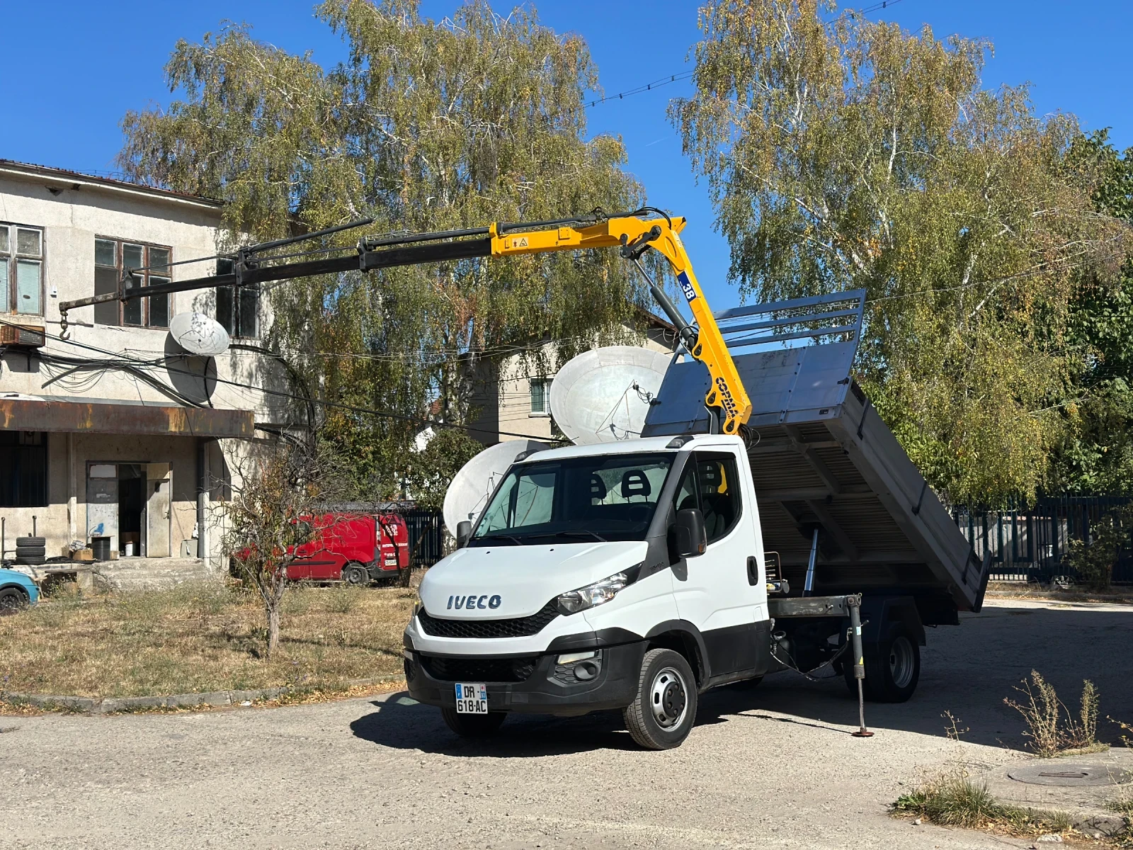Iveco Daily Самосвал+ кран 11м, N1 ТОР състояние